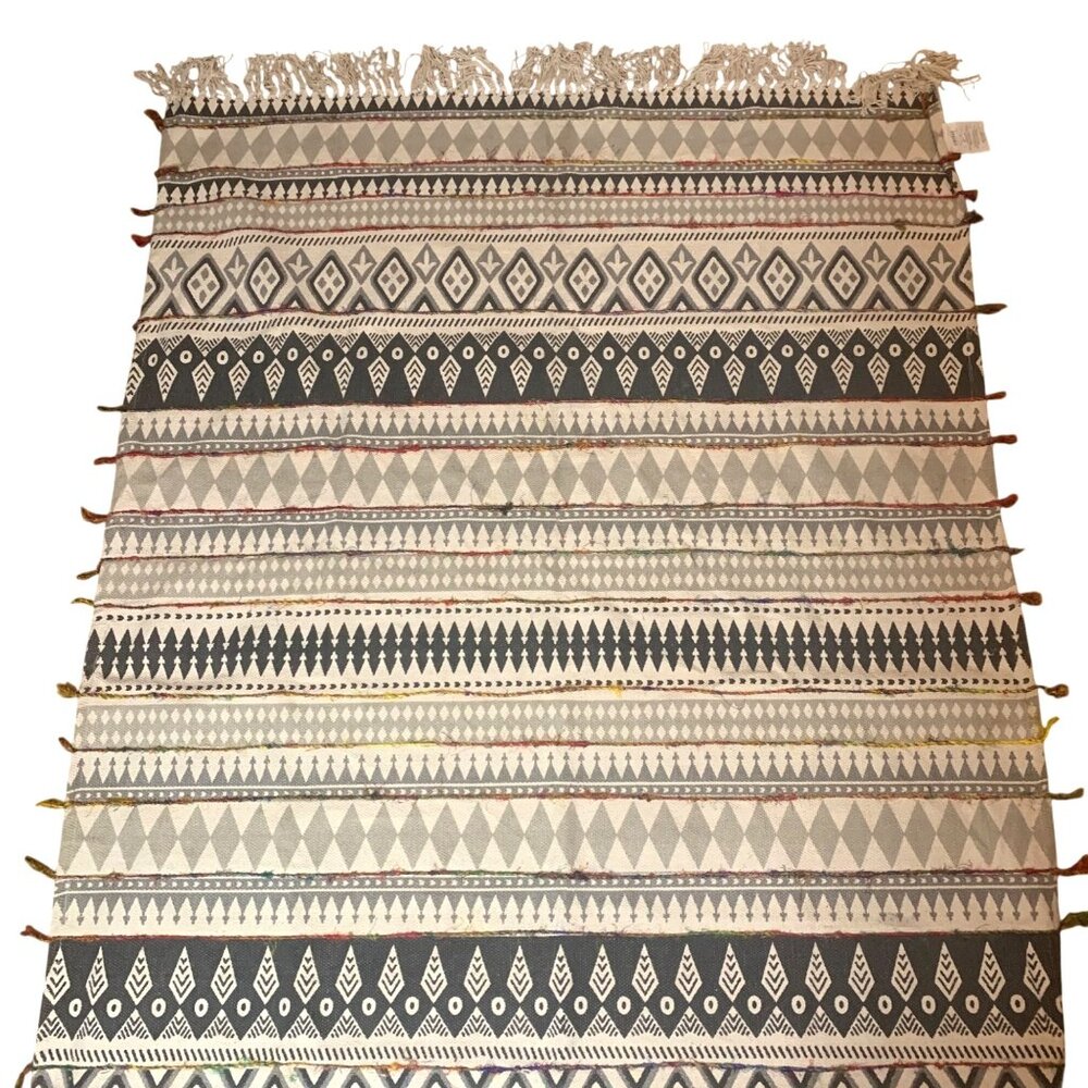Vintage Collection 100% Cotton Geometric Woven Rug Colorful Fringe Made In India